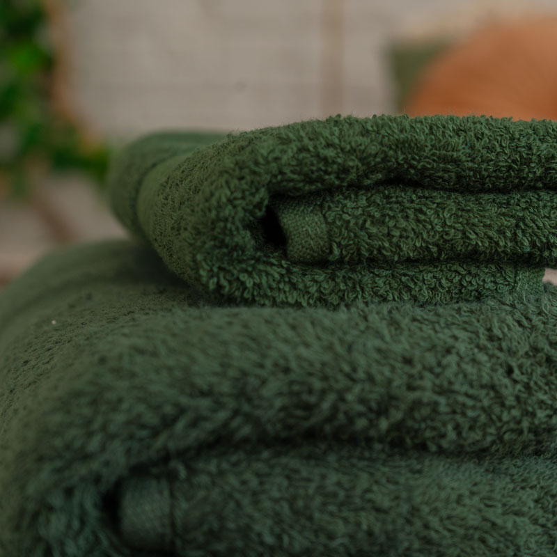 Z. Textile Olajzöld törölköző 550GSM - Image 2