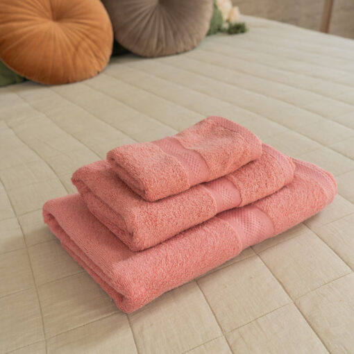 Z. Textile Mályva törölköző 550GSM